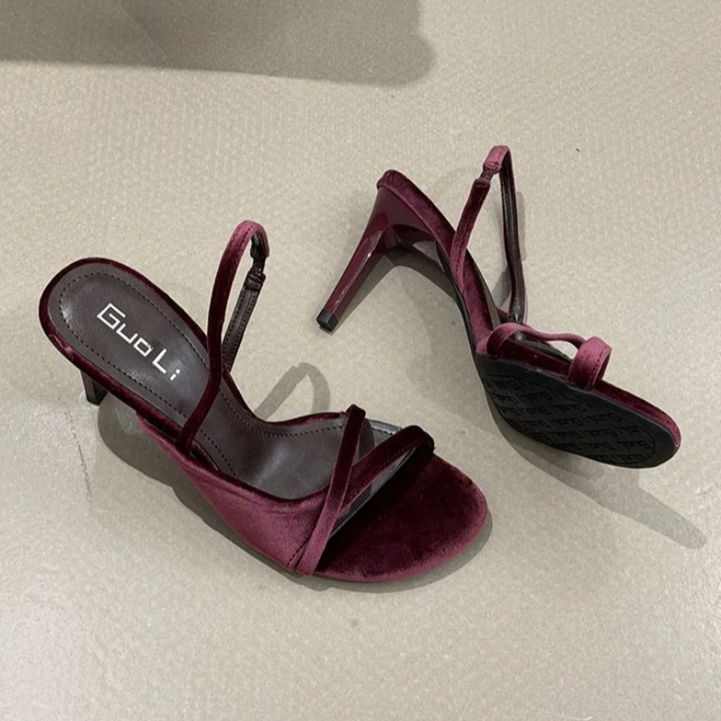 Zapatos de Tacón de Terciopelo - Luxury Lifestyle Products reseña y precio