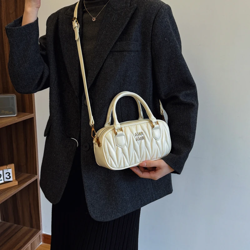 Bolso de Hombro de Cuero de Al - Luxury Lifestyle Design reseña y precio